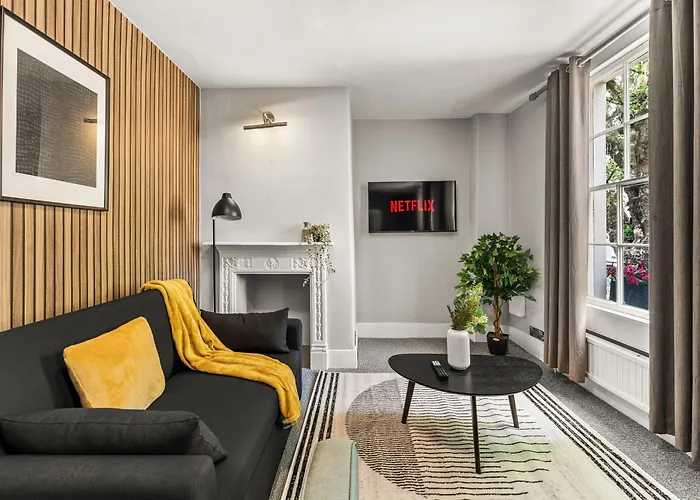 Modern Apartment In The Heart Of Bath