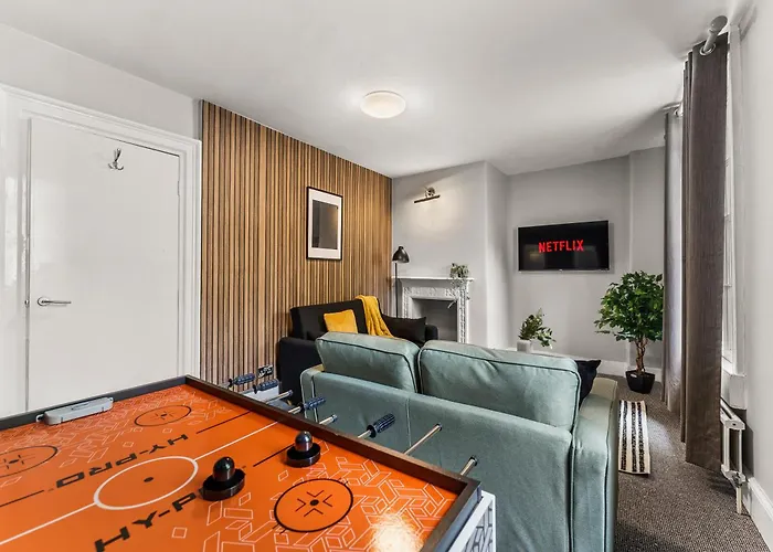 Modern Apartment In The Heart Of Bath