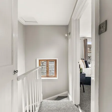 Modern Apartment In The Heart Of Bath Exterior photo