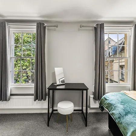 Modern Apartment In The Heart Of Bath Exterior photo